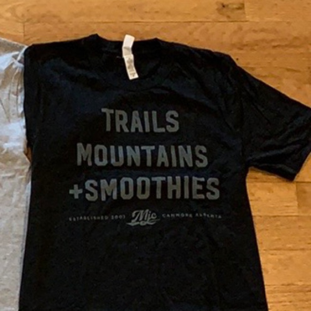 Trails, Mountains, Smoothies, XS Tee